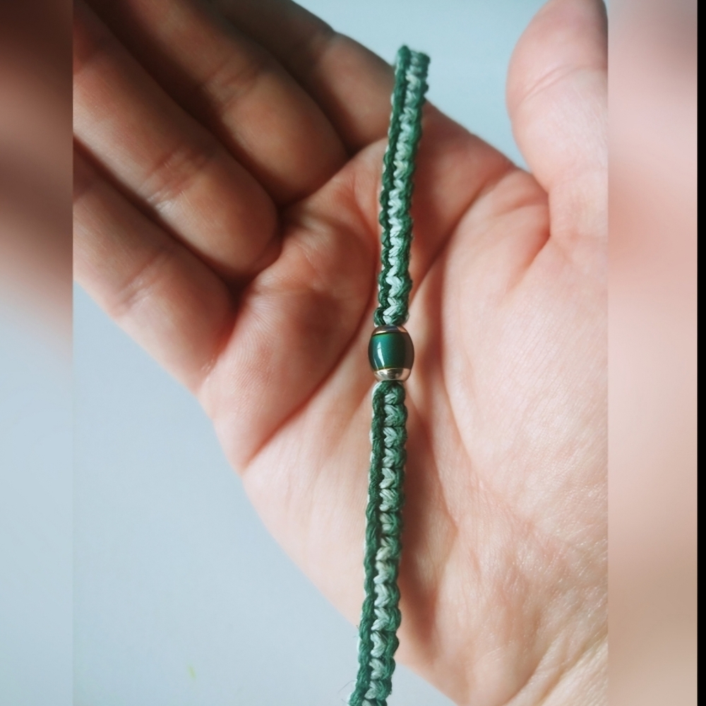 BOGO FREE! Green Mood Stone Woven Bracelet | Handmade - Picture 3 of 3